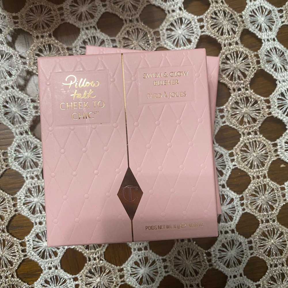 CHEEK TO CHIC
PILLOW TALK ORIGINAL